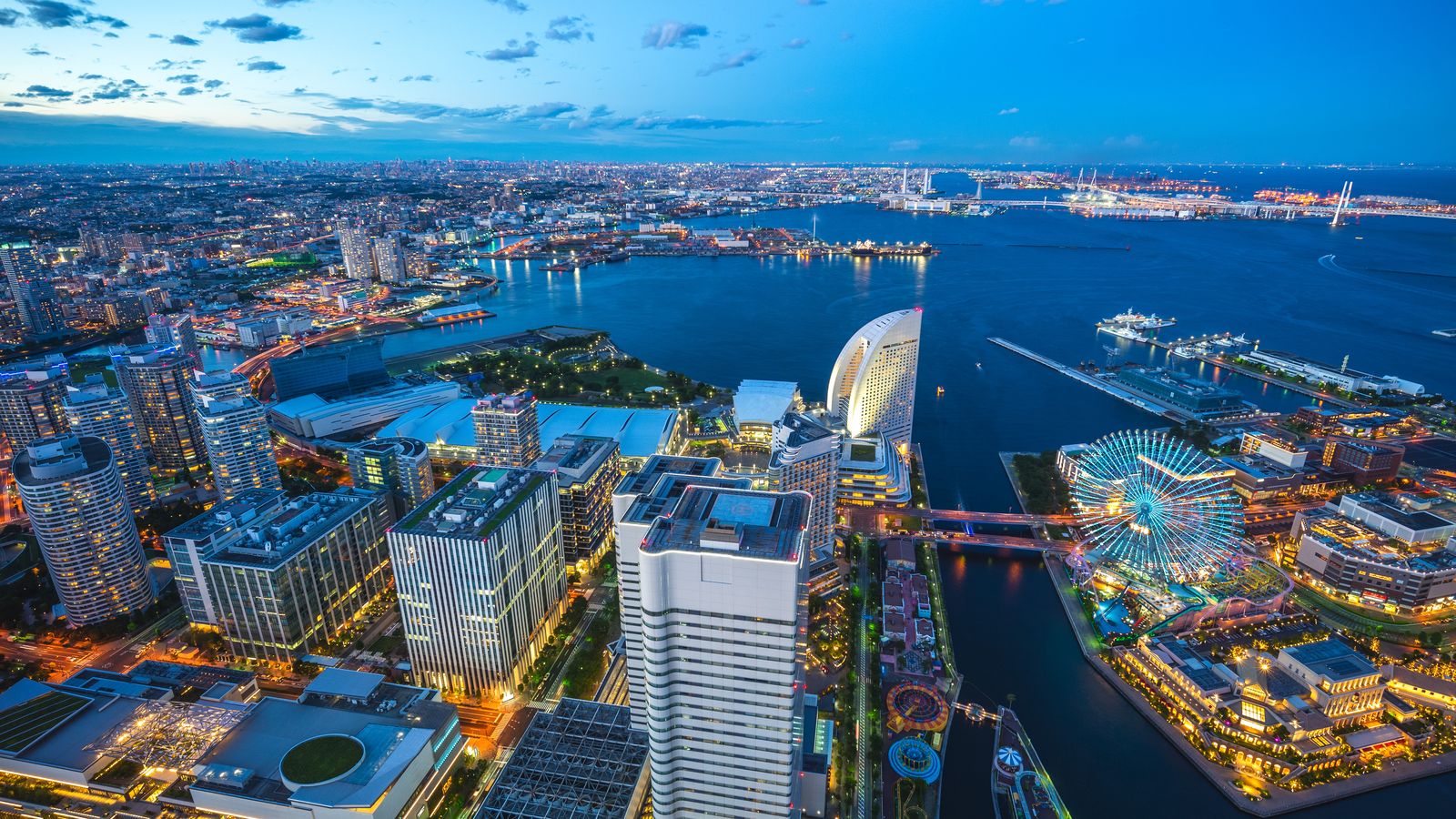 横浜港の夜景